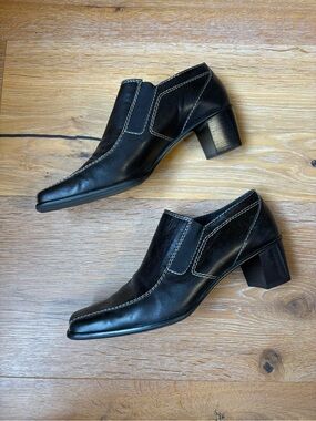 Roberto Capucci Vintage Italian Leather Square Toe Block Heel Pumps Size 8